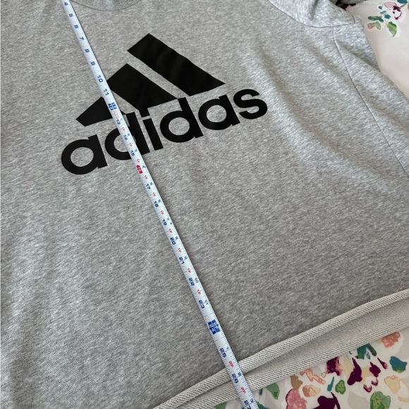 Adidas Crewneck Gray Sweatshirt - Size XL - Picture 7 of 8